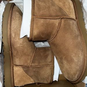 UGG WOMENS CHESTNUT MINI